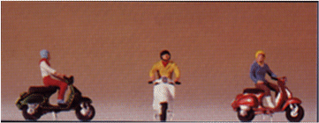Chicos en Vespa