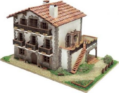 Roncal. Caserío navarro