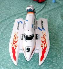 Lancha R/C Supreme F1